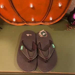 Sanuk Flip Flops